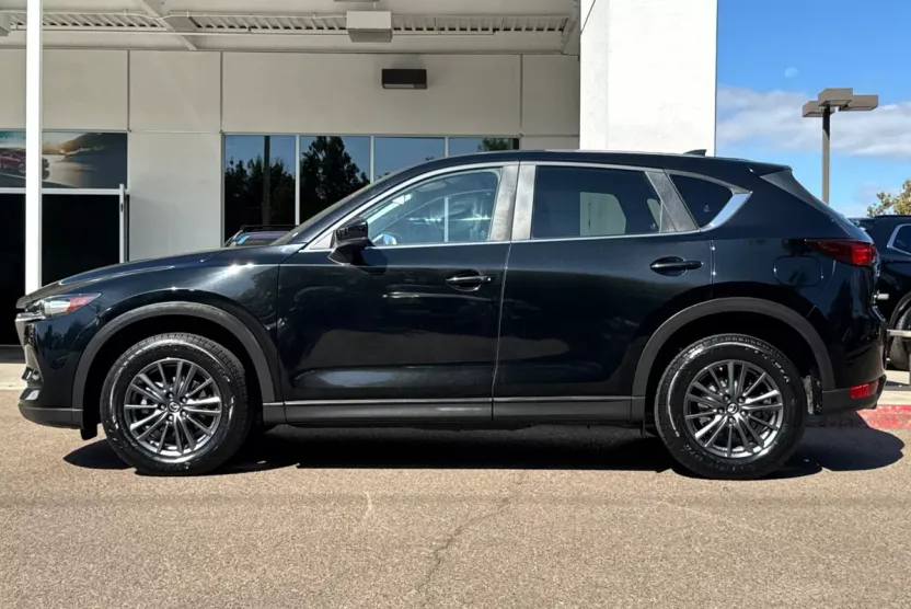 2019 Mazda CX-5 Touring photo 1