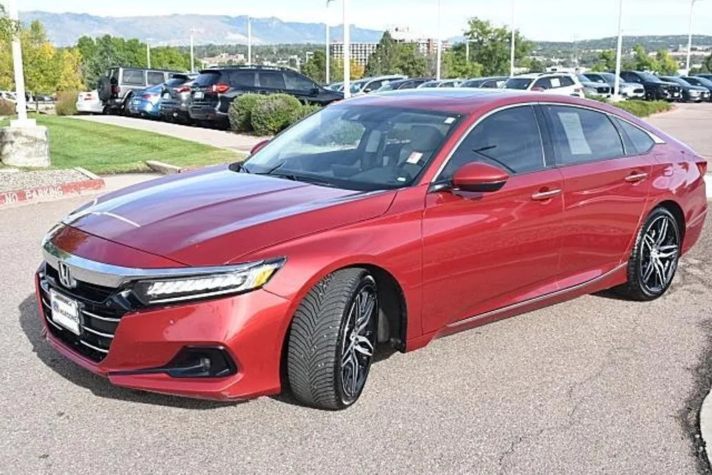 2021 Honda Accord Touring photo 1