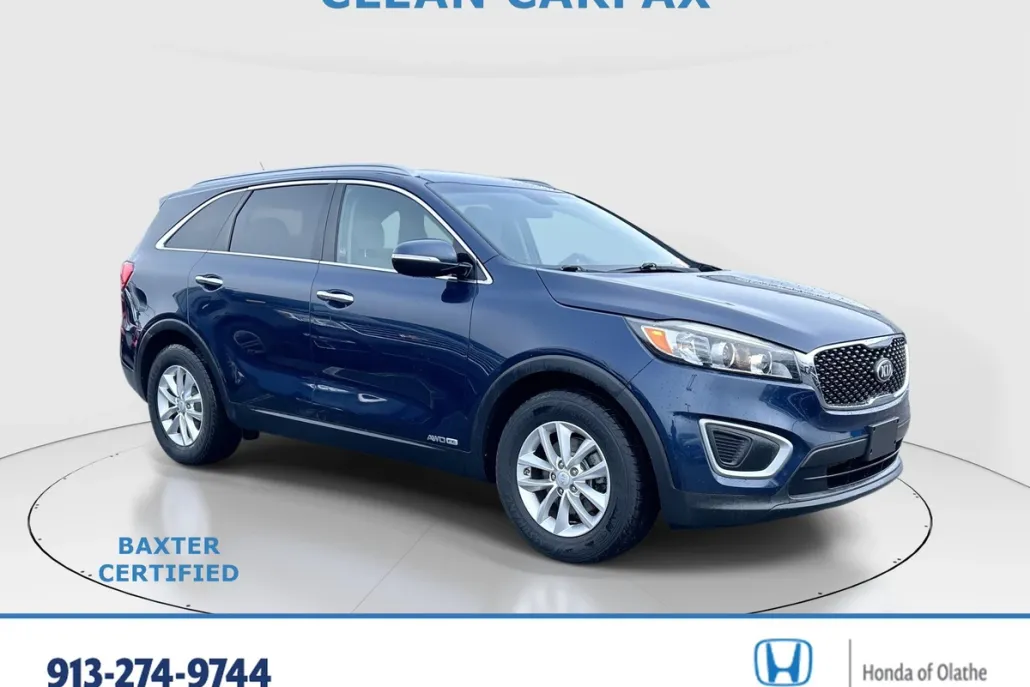 2017 Kia Sorento LX V6 photo 1