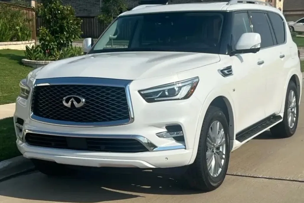 2018 Infiniti QX80 photo 1