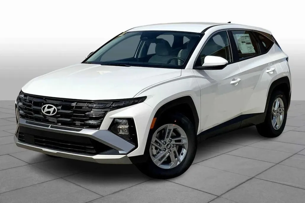 2026 Hyundai Tucson SE photo 1