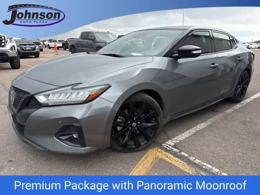 2019 Nissan Maxima SR photo 1