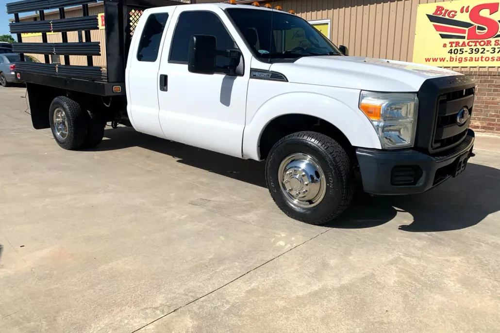 2015 Ford F-350 XL photo 1