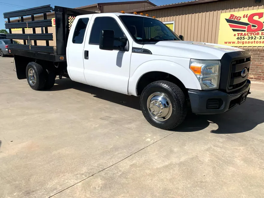 2015 Ford F-350 XL photo 1