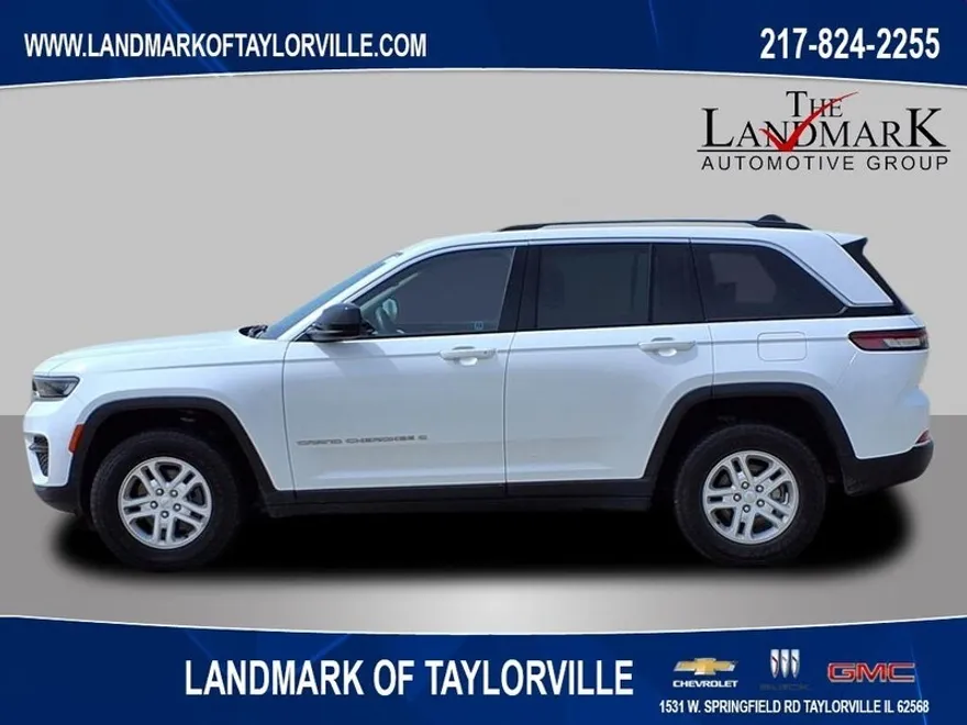 2022 Jeep Grand Cherokee Laredo photo 1