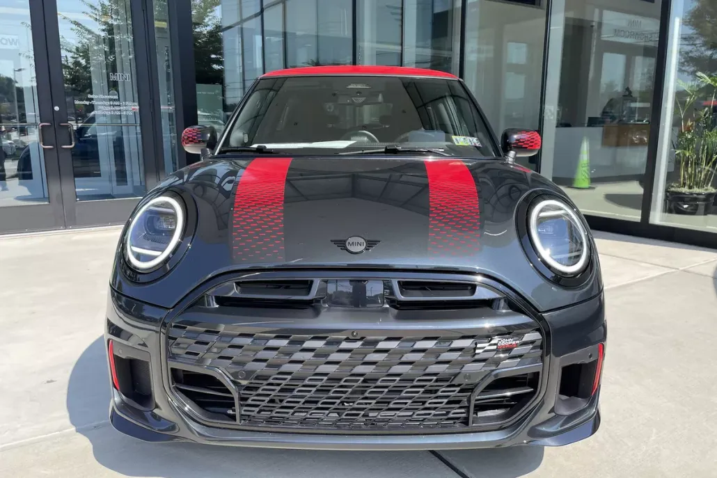 2025 Mini Cooper Hardtop John Cooper Works photo 1