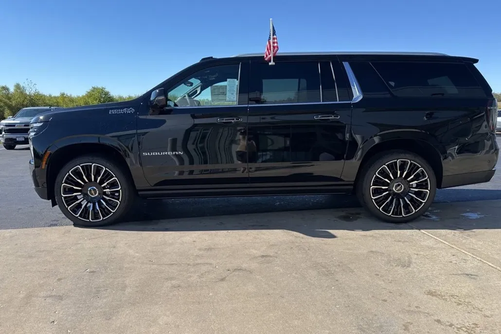 2026 Chevrolet Suburban High Country photo 1