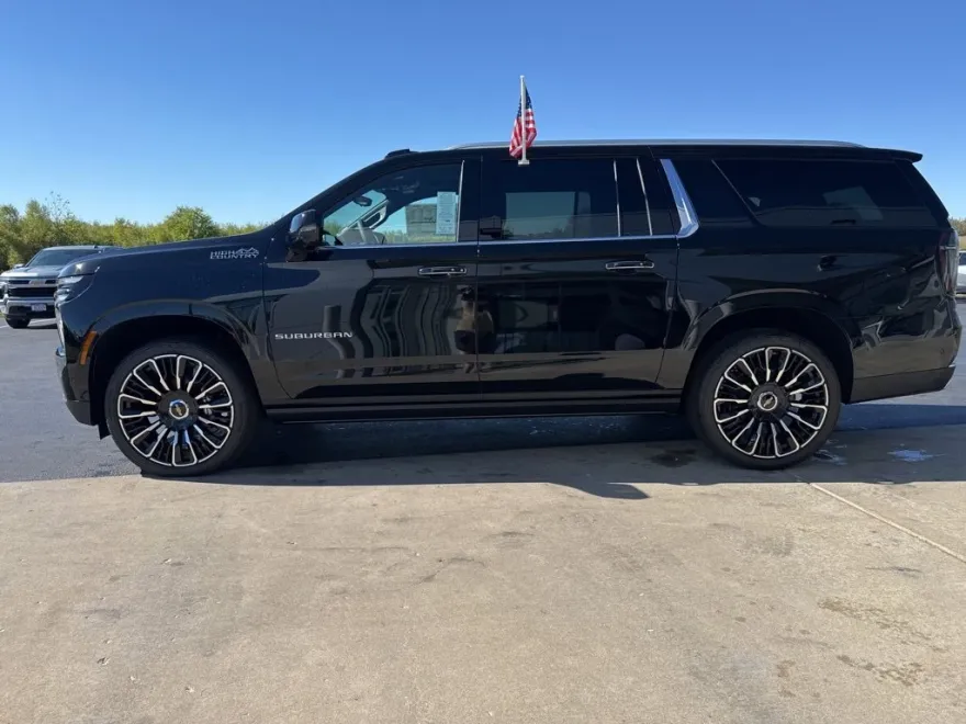 2026 Chevrolet Suburban High Country photo 1