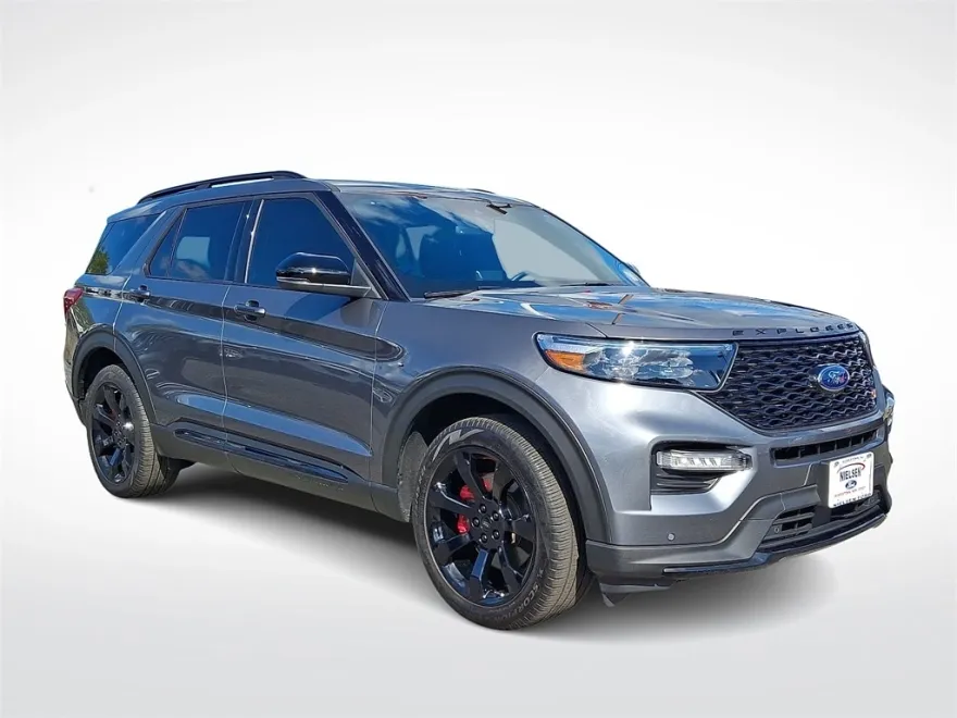 2024 Ford Explorer ST photo 1