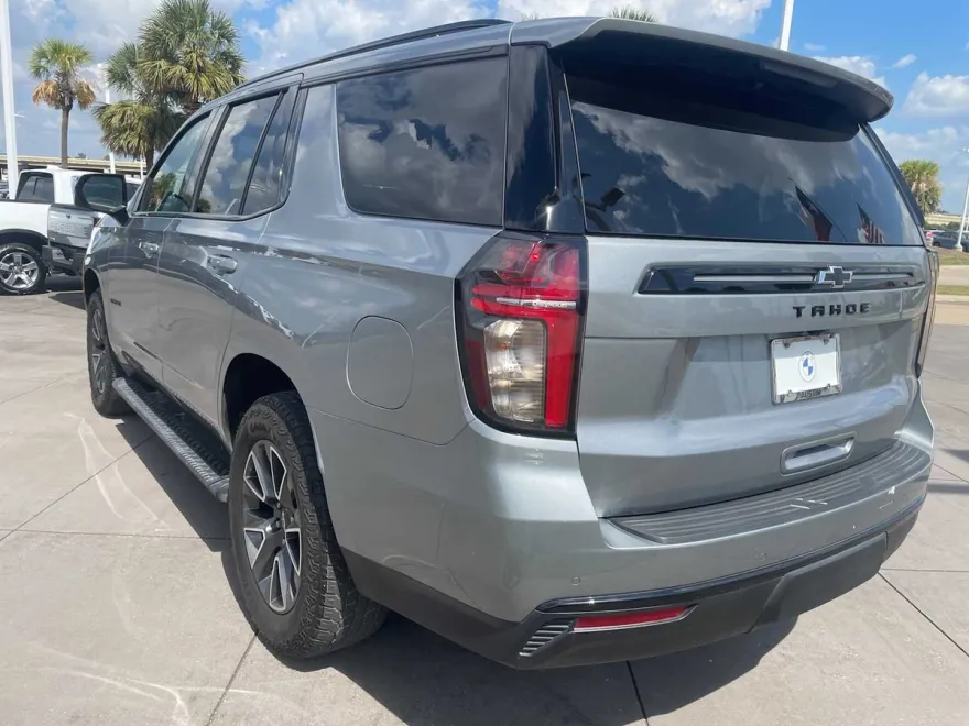 2024 Chevrolet Tahoe Z71 photo 1