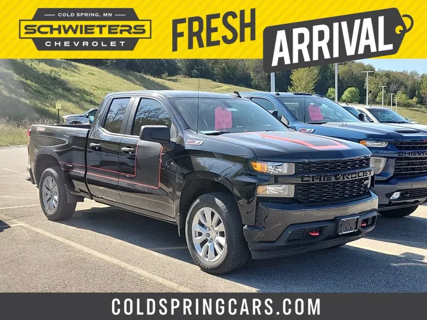 2022 Chevrolet Silverado 1500 Custom photo 1