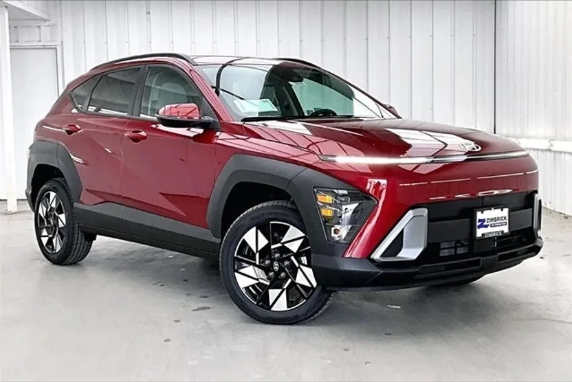 2025 Hyundai Kona SEL photo 1