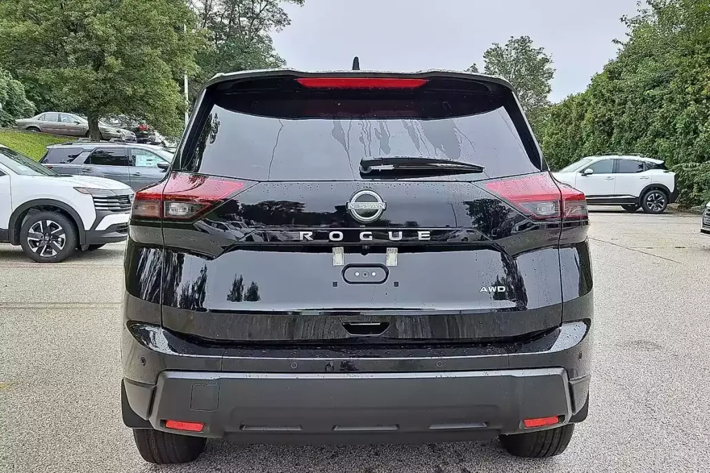 2026 Nissan Rogue AWD S photo 1