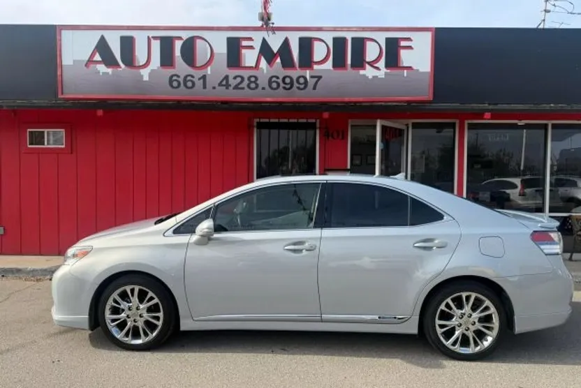2010 Lexus HS 250h photo 1