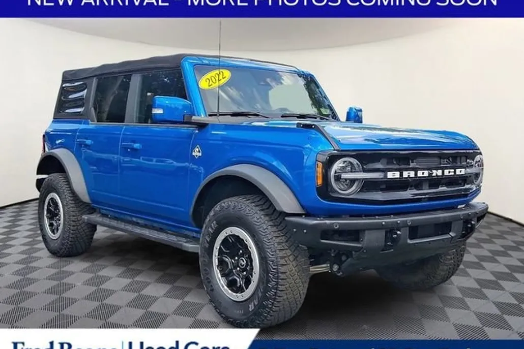 2022 Ford Bronco Outer Banks photo 1