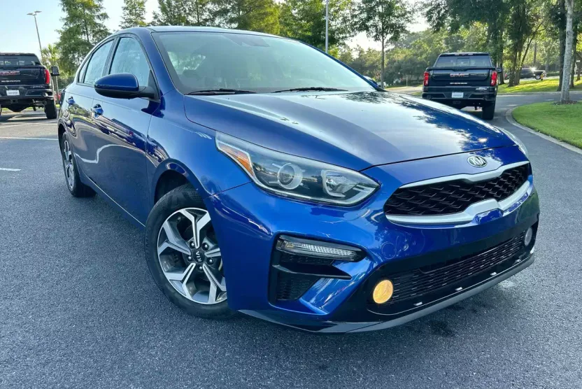 2021 Kia Forte LXS photo 1