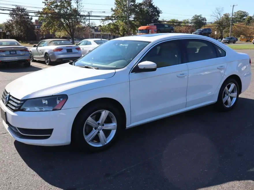 2013 Volkswagen Passat TDI SE photo 1