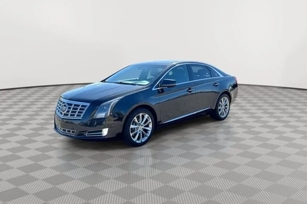 2013 Cadillac XTS Luxury photo 1