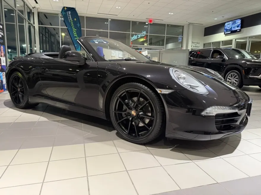 2013 Porsche 911 Cabriolet photo 1