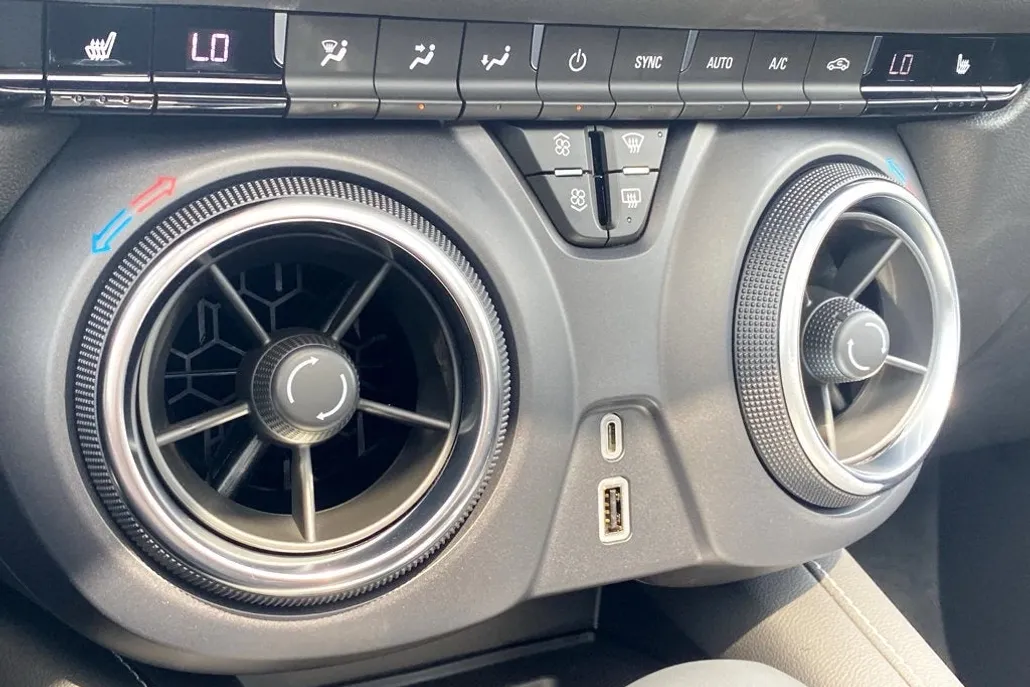 2024 Chevrolet Blazer 3LT photo 1