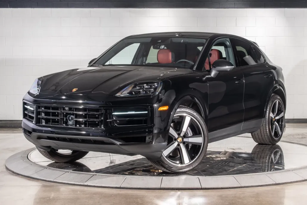 2024 Porsche Cayenne Coupe S photo 1