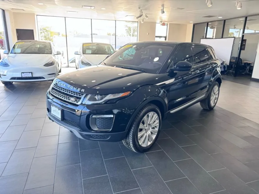 2017 Land Rover Range Rover Evoque HSE photo 1