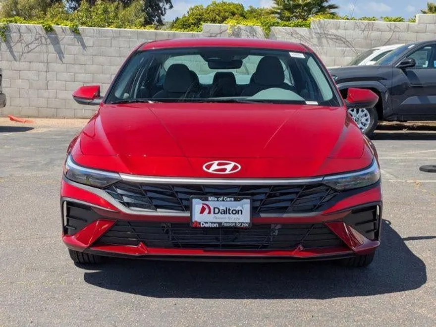 2025 Hyundai Elantra Hybrid Blue photo 1