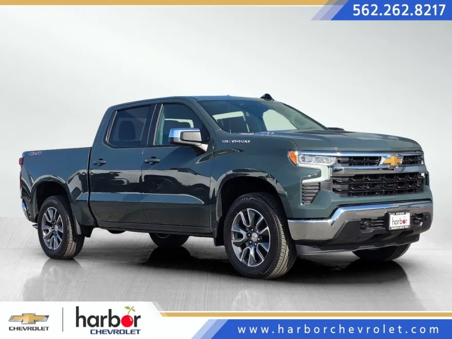 2025 Chevrolet Silverado LT photo 1