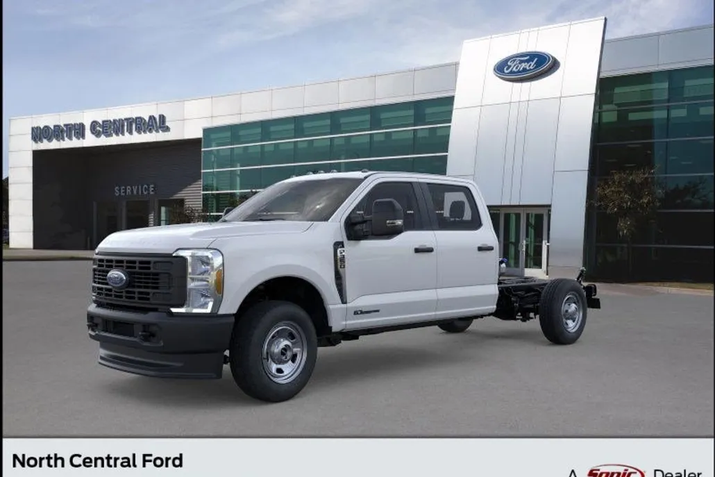 2025 Ford F-350 XL photo 1