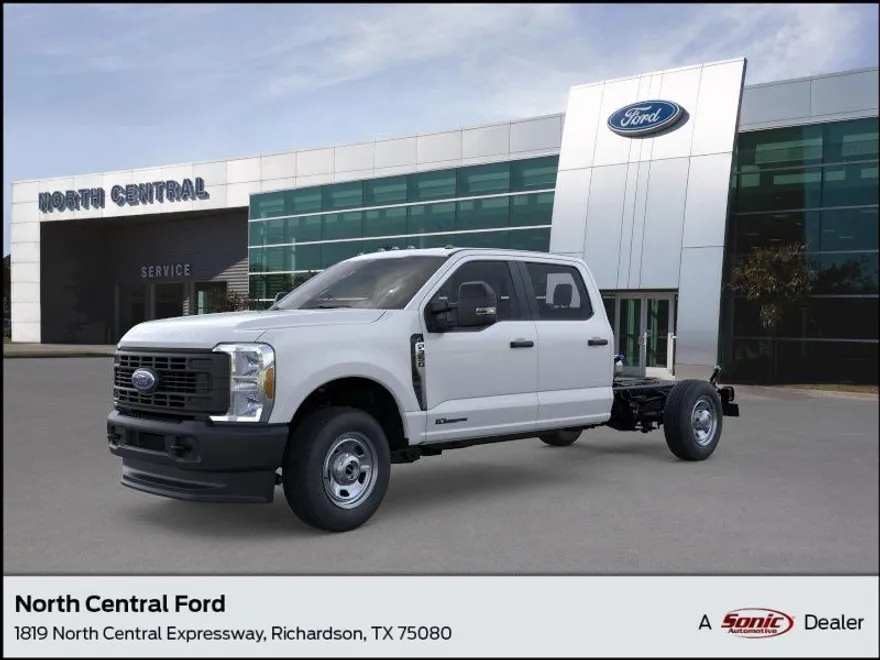 2025 Ford F-350 XL photo 1