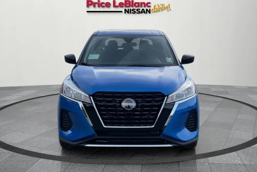 2025 Nissan Kicks Play S photo 1