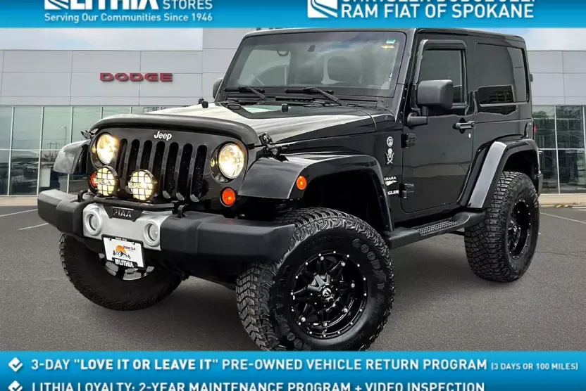 2012 Jeep Wrangler Sahara photo 1