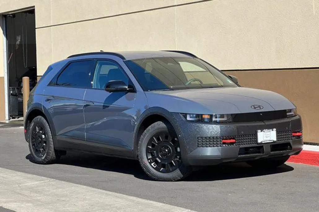 2025 Hyundai Ioniq 5 photo 1