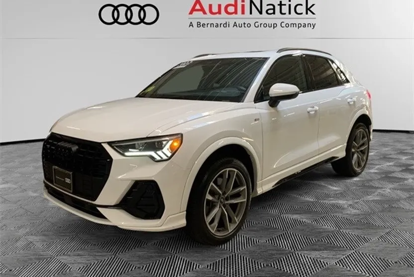 2022 Audi Q3 S line Premium Plus photo 1