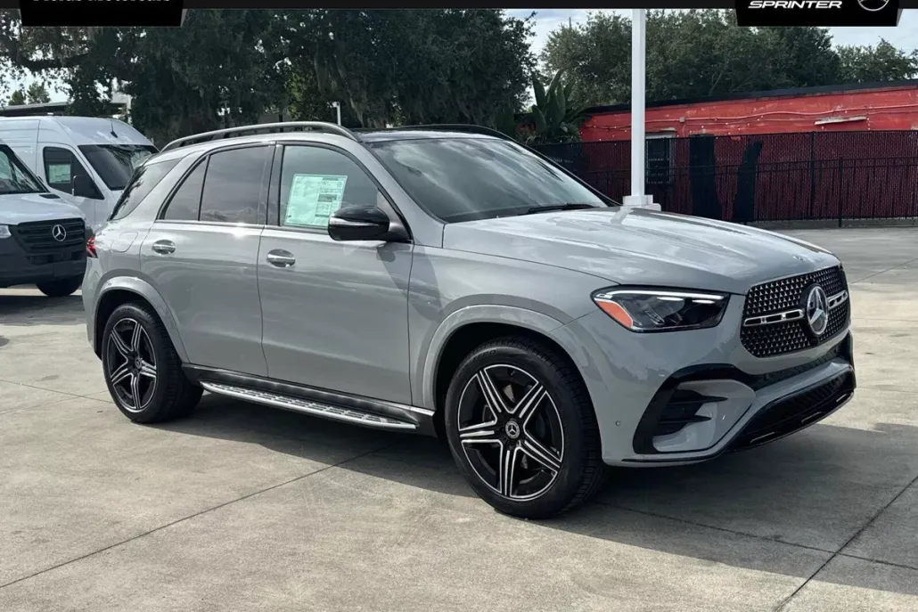 2025 Mercedes Benz GLE 350 4MATIC photo 1