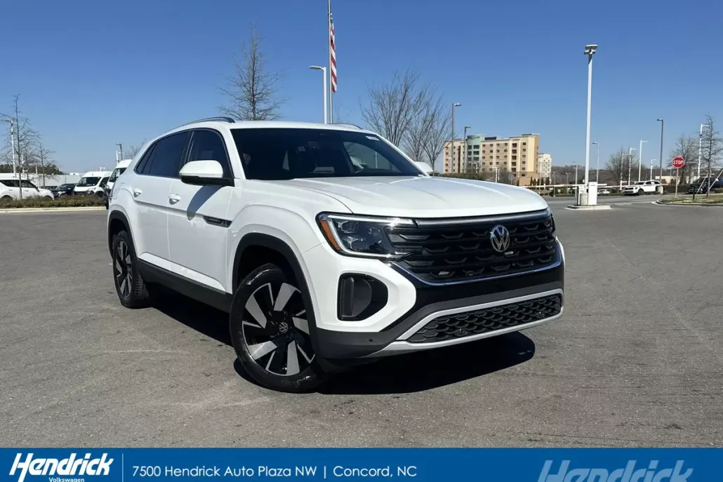 2025 Volkswagen Atlas Cross Sport SEL photo 1