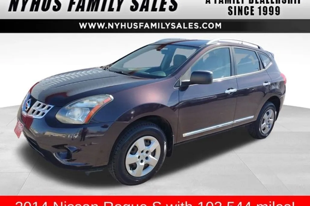 2014 Nissan Rogue Select S photo 1