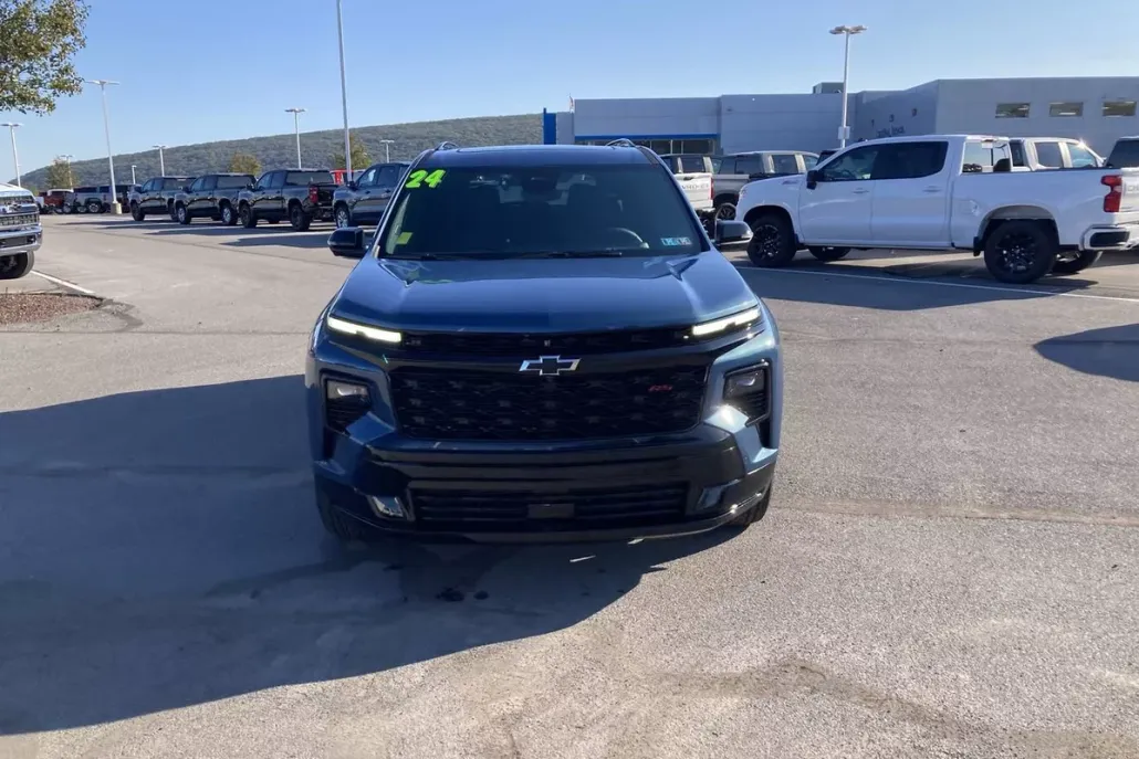 2024 Chevrolet Traverse RS photo 1