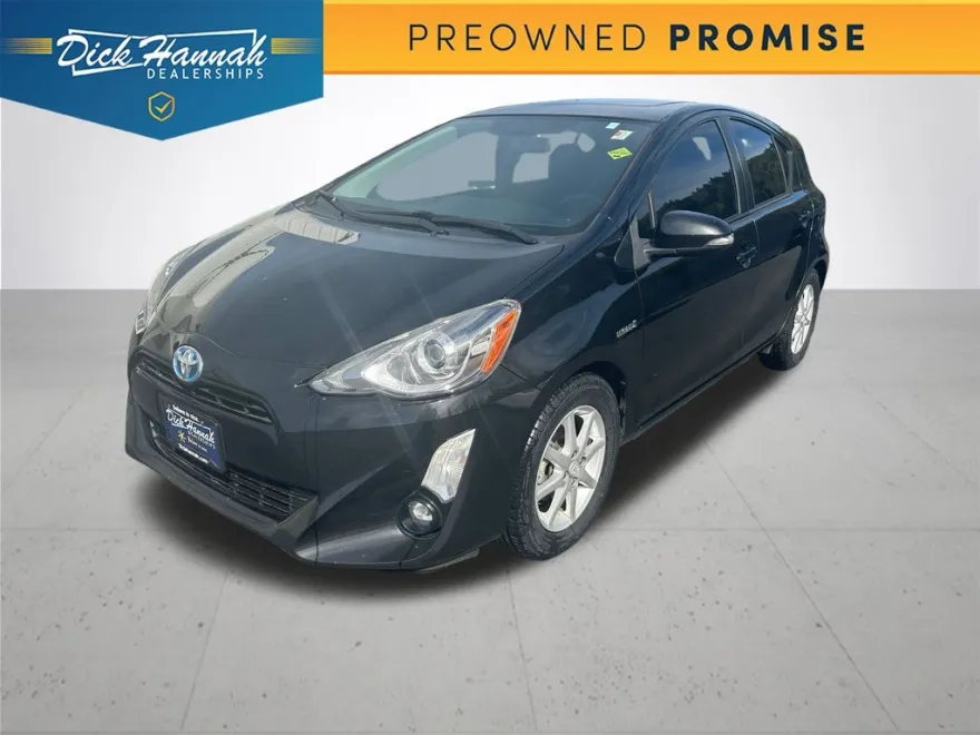 2015 Toyota Prius C Four photo 1