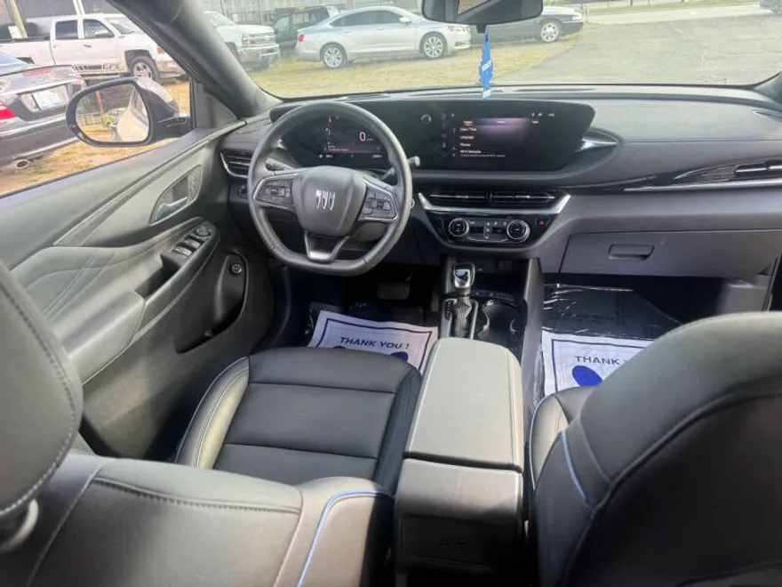 2024 Buick Envista ST photo 1