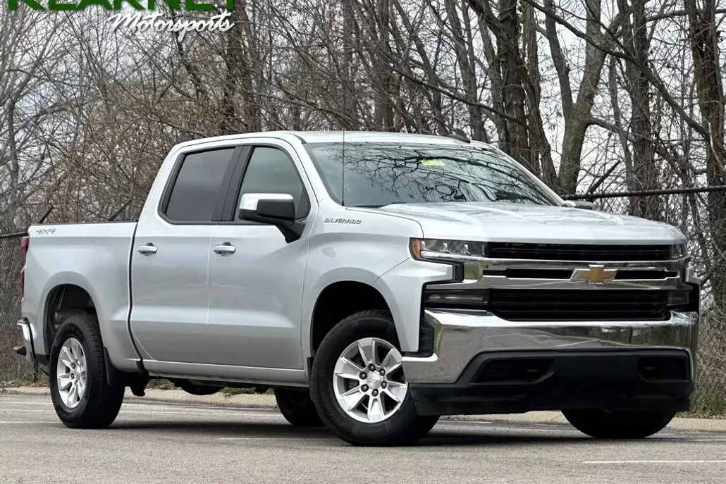 2022 Chevrolet Silverado 1500 LT photo 1