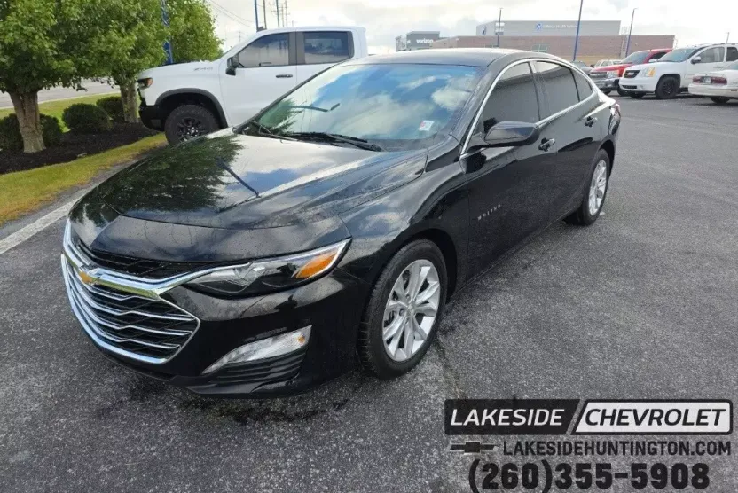 2022 Chevrolet Malibu 1LT photo 1