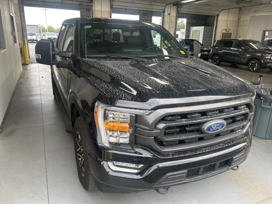 2023 Ford F-150 XLT photo 1