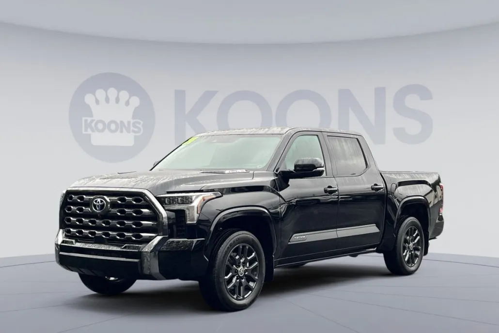 2024 Toyota Tundra Platinum photo 1
