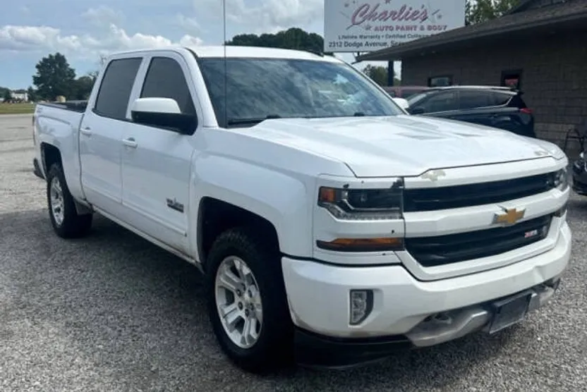 2018 Chevrolet Silverado 1500 LT Z71 photo 1