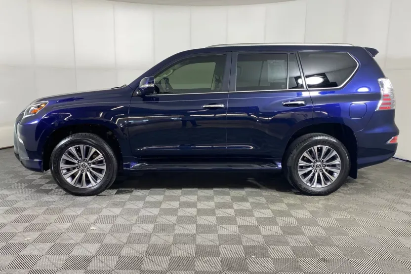2020 Lexus GX 460 Luxury photo 1