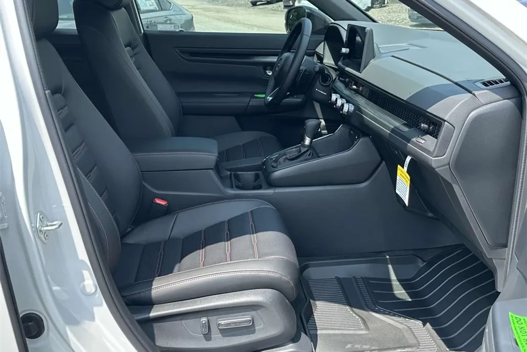 2026 Honda CR-V Hybrid Sport-L photo 1