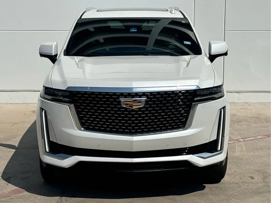 2024 Cadillac Escalade Premium Luxury photo 1