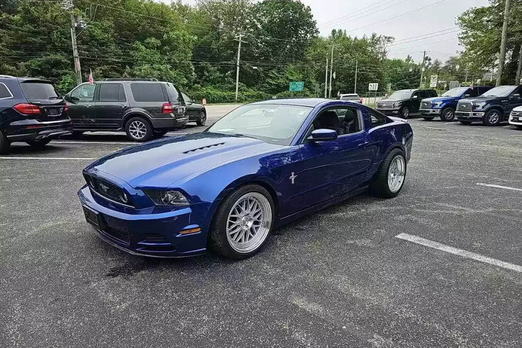 2014 Ford Mustang GT photo 1