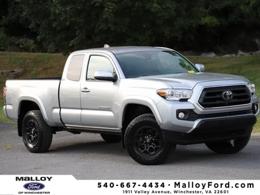 2022 Toyota Tacoma SR5 photo 1
